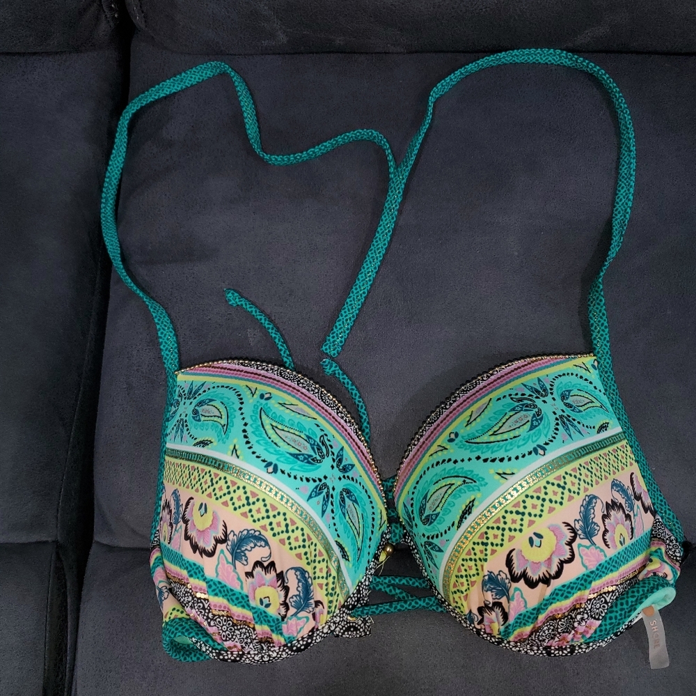 💗Brand new Gorgeous Swim top /Bra size 36D